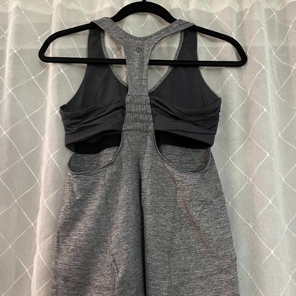 Grey lululemon tank-top - Picture 3 of 4